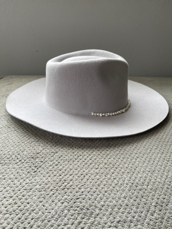 Wyeth Anthropologie Lilac Purple Pearl Trim 100% Wool Boater Hat light gray main image 10